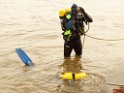 Bergung PKW im Rhein Hitdorfer Fähre P189682